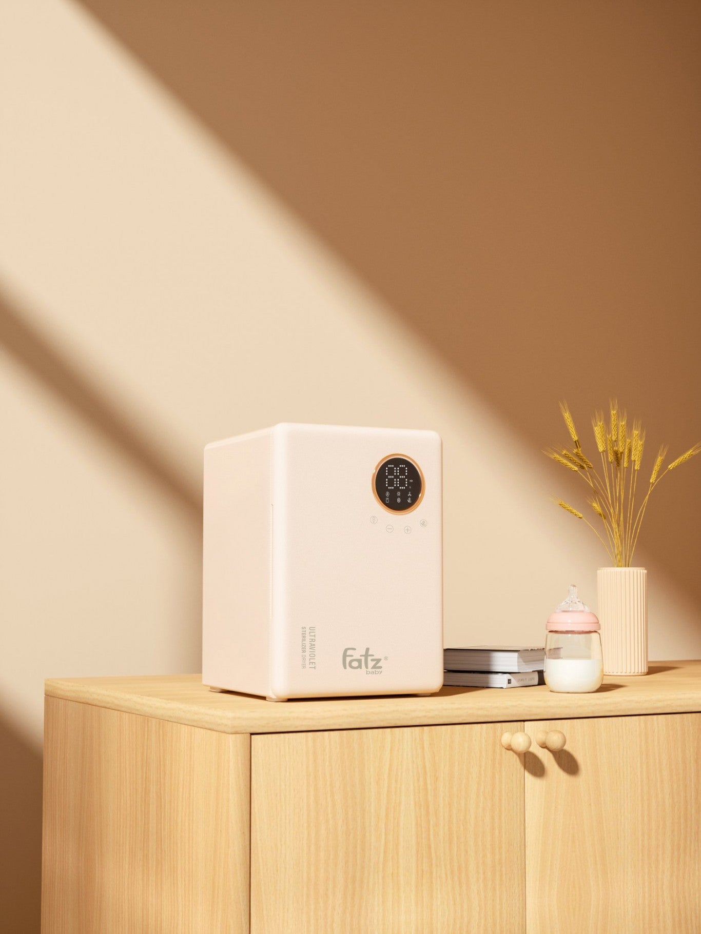Máy tiệt trùng sấy khô UVC - LED Fatzbaby - 19L - KING 2 - FB4799BT