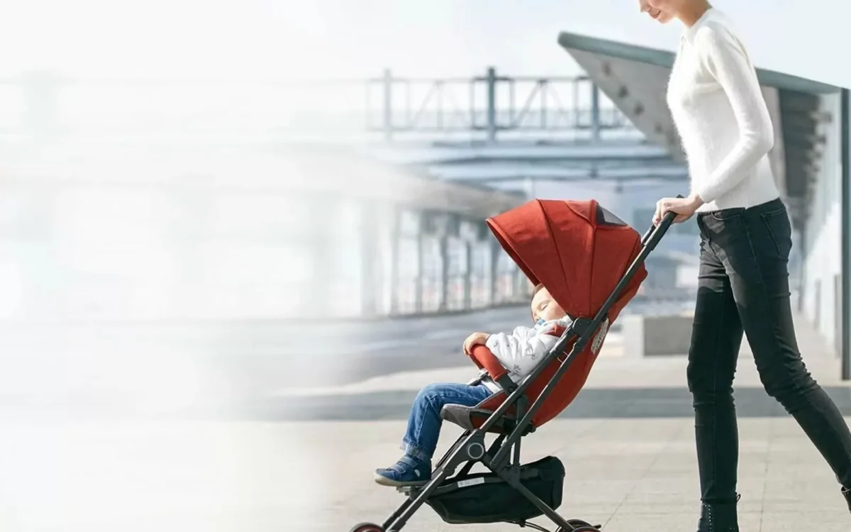Xe đẩy nào nhẹ nhất? Mách mẹ top 3 lựa chọn gọn nhẹ an toàn